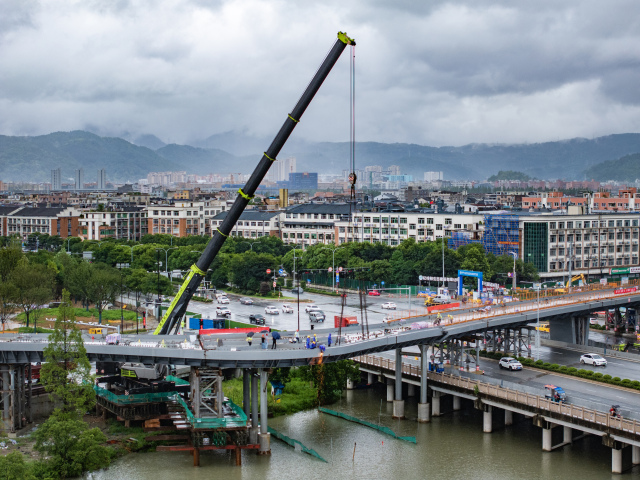 溫州園博園跨線橋?qū)崿F(xiàn)合龍!預(yù)計(jì)11月底完工